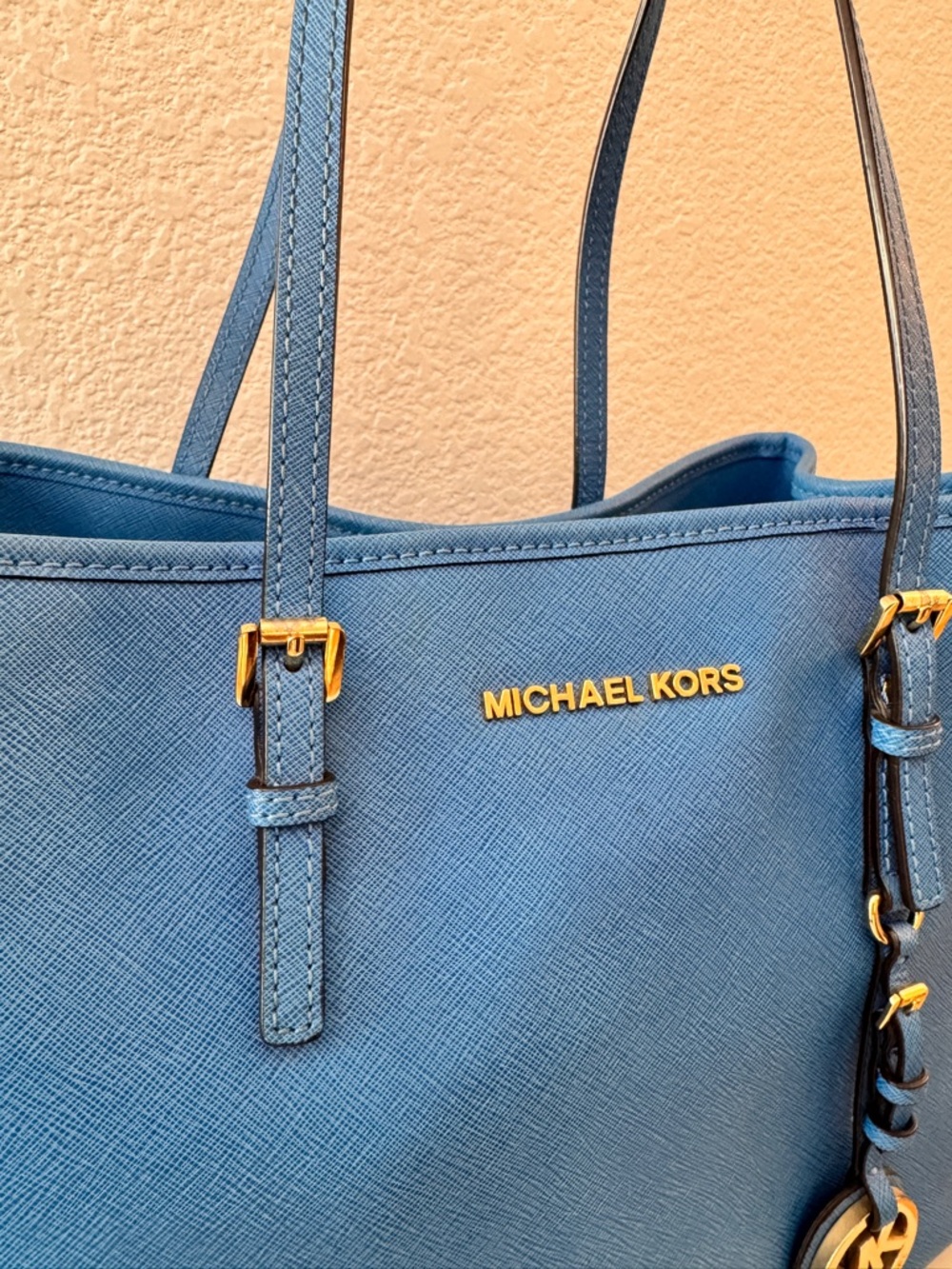 Michael Kors Bright Blue Saffiano Leather Tote with Gold Hardware - Picture 3 of 9